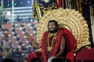 http://nithyananda.org/sites/default/files/photo-gallery/2016-12dec-6th-nithyananda-diary_G28A4764_bengaluru-aadheenam-sadashivoham-day6-evening-rudrabhishekam-swamiji.jpg