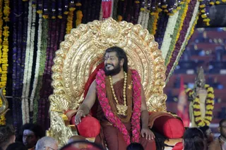 http://nithyananda.org/sites/default/files/photo-gallery/2016-12dec-6th-nithyananda-diary_G28A4848_bengaluru-aadheenam-sadashivoham-day6-evening-rudrabhishekam-swamiji.jpg