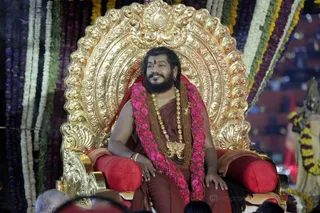 http://nithyananda.org/sites/default/files/photo-gallery/2016-12dec-6th-nithyananda-diary_G28A4918_bengaluru-aadheenam-sadashivoham-day6-evening-rudrabhishekam-swamiji.jpg