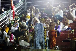http://nithyananda.org/sites/default/files/photo-gallery/2016-12dec-6th-nithyananda-diary_G28A5083_bengaluru-aadheenam-sadashivoham-day6-evening-rudrabhishekam-swamiji.jpg