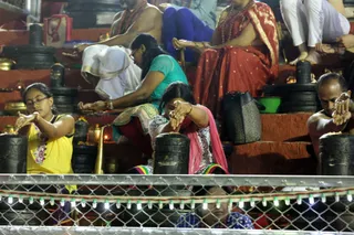 http://nithyananda.org/sites/default/files/photo-gallery/2016-12dec-6th-nithyananda-diary_G28A5145_bengaluru-aadheenam-sadashivoham-day6-evening-rudrabhishekam-swamiji.jpg