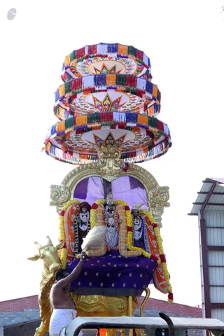 Afternoon procession with the Deities