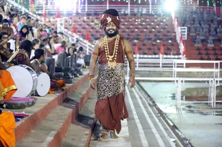 http://nithyananda.org/sites/default/files/photo-gallery/2016-12dec-8th-nithyananda-diary_4H7A7162_bengaluru-aadheenam-sadashivoham-day8-evening-rudrabhishekam-avatar-swamiji.jpg
