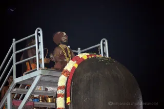 http://nithyananda.org/sites/default/files/photo-gallery/2016-12dec-8th-nithyananda-diary_DSC_4468_bengaluru-aadheenam-sadashivoham-day8-evening-rudrabhishekam-avatar-swamiji.jpg