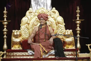 http://nithyananda.org/sites/default/files/photo-gallery/2016-1jan-10th-nithyananda-diary_F0A3354_bidadi-living-shuddhadvaita-process-session1-swamiji.JPG