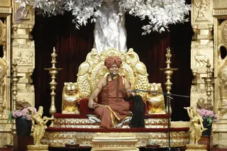 http://nithyananda.org/sites/default/files/photo-gallery/2016-1jan-10th-nithyananda-diary_F0A3417_bidadi-living-shuddhadvaita-process-session1-swamiji.JPG