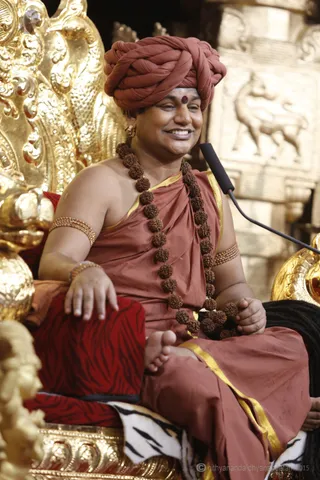 http://nithyananda.org/sites/default/files/photo-gallery/2016-1jan-10th-nithyananda-diary_F0A3462_bidadi-living-shuddhadvaita-process-session1-swamiji.JPG