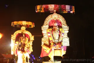 http://nithyananda.org/sites/default/files/photo-gallery/2016-1jan-2nd-nithyananda-diary_5F0A0330_bidadi-jayanthi-brahmotsavam-procession-participants.JPG