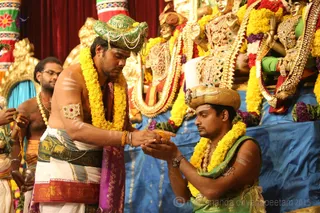 http://nithyananda.org/sites/default/files/photo-gallery/2016-1jan-2nd-nithyananda-diary_5F0A9172_bidadi-jayanthi-brahmotsavam-meenakshi-sundareshwara-thirukalyanam-ceremony.JPG