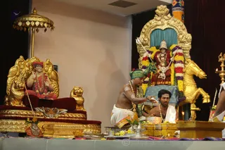 http://nithyananda.org/sites/default/files/photo-gallery/2016-1jan-2nd-nithyananda-diary_5F0A9221_bidadi-jayanthi-brahmotsavam-meenakshi-sundareshwara-thirukalyanam-ceremony.JPG