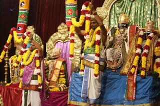 http://nithyananda.org/sites/default/files/photo-gallery/2016-1jan-2nd-nithyananda-diary_5F0A9277_bidadi-jayanthi-brahmotsavam-meenakshi-sundareshwara-thirukalyanam-ceremony.JPG
