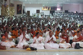 http://nithyananda.org/sites/default/files/photo-gallery/2016-1jan-2nd-nithyananda-diary_5F0A9293_bidadi-jayanthi-brahmotsavam-meenakshi-sundareshwara-thirukalyanam-ceremony.JPG