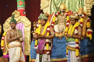 http://nithyananda.org/sites/default/files/photo-gallery/2016-1jan-2nd-nithyananda-diary_5F0A9301_bidadi-jayanthi-brahmotsavam-meenakshi-sundareshwara-thirukalyanam-ceremony.JPG