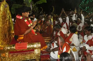 http://nithyananda.org/sites/default/files/photo-gallery/2016-1jan-2nd-nithyananda-diary_IMG_9111_bidadi-jayanthi-brahmotsavam-pada-yatra-arrival-temple-swamiji.jpg