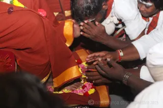 http://nithyananda.org/sites/default/files/photo-gallery/2016-1jan-2nd-nithyananda-diary_IMG_9123_bidadi-jayanthi-brahmotsavam-pada-yatra-arrival-temple-swamiji.jpg