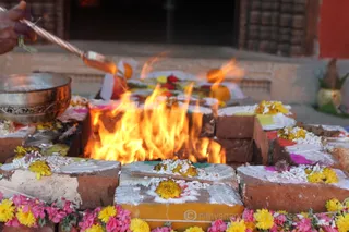 http://nithyananda.org/sites/default/files/photo-gallery/2016-1jan-30th-nithyananda-diary_IMG_9347_bengaluru-aadheenam-shiva-deeksha-program-homa.JPG