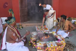 http://nithyananda.org/sites/default/files/photo-gallery/2016-1jan-30th-nithyananda-diary_IMG_9360_bengaluru-aadheenam-shiva-deeksha-program-homa.JPG