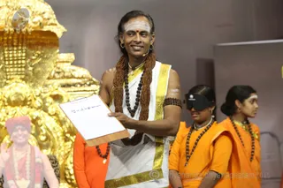 http://nithyananda.org/sites/default/files/photo-gallery/2016-1jan-30th-nithyananda-diary_IMG_9366_bengaluru-aadheenam-shiva-deeksha-program-thirdeye-demo.JPG