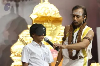 http://nithyananda.org/sites/default/files/photo-gallery/2016-1jan-30th-nithyananda-diary_IMG_9377_bengaluru-aadheenam-shiva-deeksha-program-thirdeye-demo.JPG