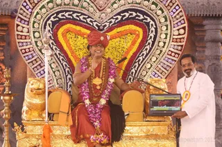 http://nithyananda.org/sites/default/files/photo-gallery/2016-1jan-3rd-nithyananda-diary_5F0A1274_bidadi-jayanthi-39th-avatar-day-morning-satsang-new-releases-swamiji.JPG