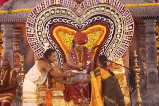 http://nithyananda.org/sites/default/files/photo-gallery/2016-1jan-3rd-nithyananda-diary_5F0A1300_bidadi-jayanthi-39th-avatar-day-morning-satsang-swamiji.JPG