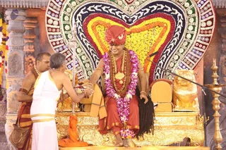 http://nithyananda.org/sites/default/files/photo-gallery/2016-1jan-3rd-nithyananda-diary_5F0A1352_bidadi-jayanthi-39th-avatar-day-morning-satsang-swamiji.JPG