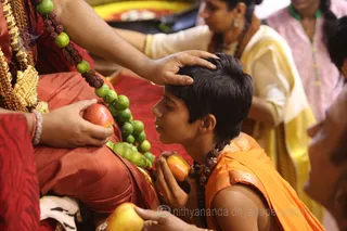 http://nithyananda.org/sites/default/files/photo-gallery/2016-1jan-3rd-nithyananda-diary_5F0A1608_bidadi-jayanthi-39th-avatar-day-darshan-swamiji.JPG
