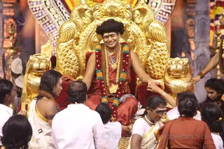 http://nithyananda.org/sites/default/files/photo-gallery/2016-1jan-3rd-nithyananda-diary_5F0A1714_bidadi-jayanthi-39th-avatar-day-darshan-swamiji.JPG