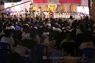 http://nithyananda.org/sites/default/files/photo-gallery/2016-1jan-3rd-nithyananda-diary_5F0A1769_bidadi-jayanthi-39th-avatar-day-darshan-swamiji.JPG