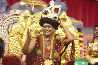 http://nithyananda.org/sites/default/files/photo-gallery/2016-1jan-3rd-nithyananda-diary_5F0A1777_bidadi-jayanthi-39th-avatar-day-darshan-swamiji.JPG