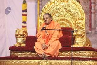 Paramapoojya Sri Sri Sri Dr. Shanthaveera Mahaswamiji of Sri Kolada Matha Samsthana enjoying the celebrations