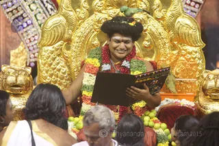 http://nithyananda.org/sites/default/files/photo-gallery/2016-1jan-3rd-nithyananda-diary_5F0A2012_bidadi-jayanthi-39th-avatar-day-darshan-swamiji.JPG