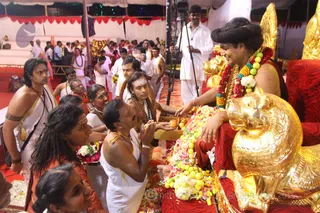 http://nithyananda.org/sites/default/files/photo-gallery/2016-1jan-3rd-nithyananda-diary_IMG_0085_bidadi-jayanthi-39th-avatar-day-darshan-swamiji.JPG