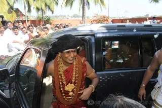http://nithyananda.org/sites/default/files/photo-gallery/2016-1jan-3rd-nithyananda-diary_IMG_9404_bidadi-jayanthi-avatar-day-temple-swamiji.JPG