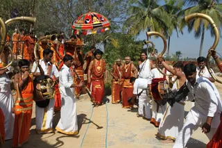 http://nithyananda.org/sites/default/files/photo-gallery/2016-1jan-3rd-nithyananda-diary_IMG_9581_bidadi-jayanthi-avatar-day-temple-swamiji.JPG