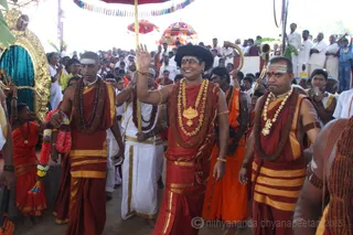 http://nithyananda.org/sites/default/files/photo-gallery/2016-1jan-3rd-nithyananda-diary_IMG_9603_bidadi-jayanthi-avatar-day-temple-swamiji.JPG