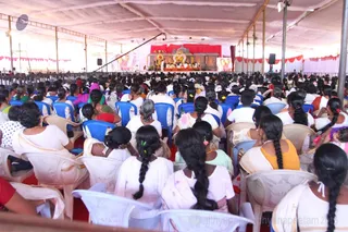 http://nithyananda.org/sites/default/files/photo-gallery/2016-1jan-3rd-nithyananda-diary_IMG_9687_bidadi-jayanthi-39th-avatar-day-morning-satsang-swamiji.JPG
