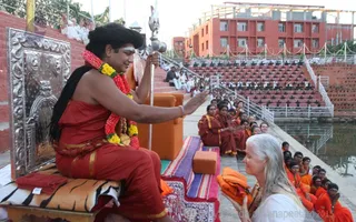 http://nithyananda.org/sites/default/files/photo-gallery/2016-1jan-3rd-nithyananda-diary_IMG_9928_bidadi-jayanthi-avatar-day-sannyas-initiation-initiates-swamiji.jpg