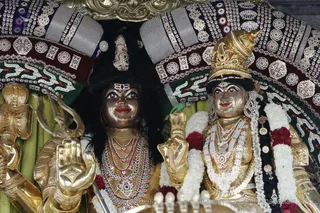 http://nithyananda.org/sites/default/files/photo-gallery/2016-1jan-9th-nithyananda-diary__F0A3051_bengaluru-aadheenam-temple-deities_0.JPG