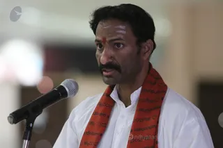 http://nithyananda.org/sites/default/files/photo-gallery/2016-2feb-12th-nithyananda-diary_IMG_2451_bengaluru-aadheenam-IA-day9-QnA-participant.JPG
