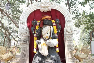 Dakshinamurthy under the shade of the 1000 year old Banyan Tree
