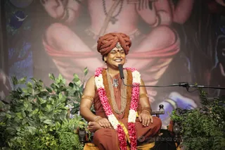 http://nithyananda.org/sites/default/files/photo-gallery/2016-2feb-14th-nithyananda-diary_IMG_9954_bengaluru-aadheenam-IA-day11-LSP-session7-process-swamiji.JPG