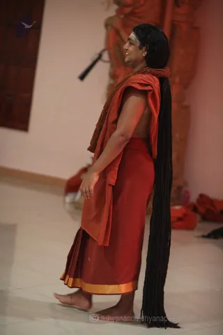 http://nithyananda.org/sites/default/files/photo-gallery/2016-2feb-15th-nithyananda-diary_IMG_0698_bengaluru-aadheenam-nithyanandoham-day1-mandala-process-swamiji.JPG