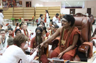 http://nithyananda.org/sites/default/files/photo-gallery/2016-2feb-15th-nithyananda-diary_IMG_3339_bengaluru-aadheenam-nithyanandoham-day1-mandala-process-swamiji.JPG