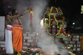 http://nithyananda.org/sites/default/files/photo-gallery/2016-2feb-16th-nithyananda-diary_IMG_0988_bengaluru-aadheenam-IA-day13-rajarajeshwari-brmtsvm-srividya-homa.JPG