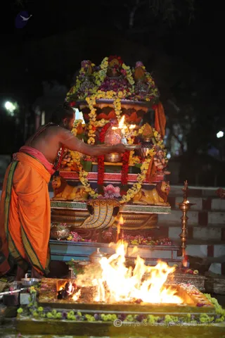 http://nithyananda.org/sites/default/files/photo-gallery/2016-2feb-16th-nithyananda-diary_IMG_1040_bengaluru-aadheenam-IA-day13-rajarajeshwari-brmtsvm-srividya-homa.JPG