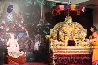 http://nithyananda.org/sites/default/files/photo-gallery/2016-2feb-17th-nithyananda-diary_IMG_3585_bengaluru-aadheenam-IA-day14-rajarajeshwari-brahmotsavam-alankar.JPG