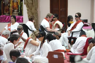 http://nithyananda.org/sites/default/files/photo-gallery/2016-2feb-18th-nithyananda-diary_IMG_4149_bengaluru-aadheenam-IA-day15-thirdeye-QnA-session-participants.JPG