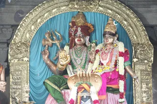 http://nithyananda.org/sites/default/files/photo-gallery/2016-2feb-18th-nithyananda-diary_IMG_4155_bengaluru-aadheenam-IA-day15-nithyanandeshwara-temple-deities.JPG