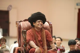 http://nithyananda.org/sites/default/files/photo-gallery/2016-2feb-18th-nithyananda-diary_IMG_4297_bengaluru-aadheenam-IA-day15-thirdeye-QnA-session-swamiji.JPG